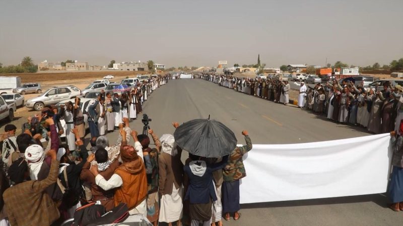 وقفات قبلية بصعدة تبارك الإنجاز الأمني وتؤيد قرارات قائد الثورة