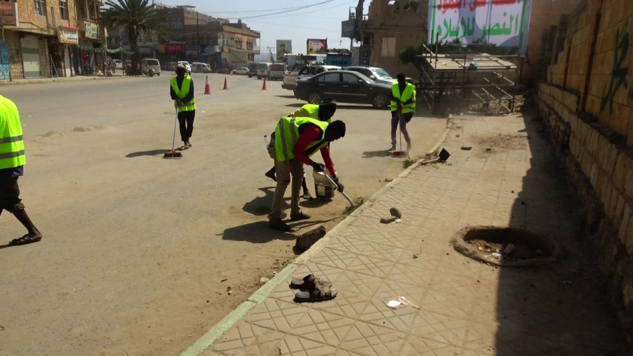 تدشين حملة نظافة بمدينة صعدة في إطار التهيئة للاحتفال بالمولد النبوي